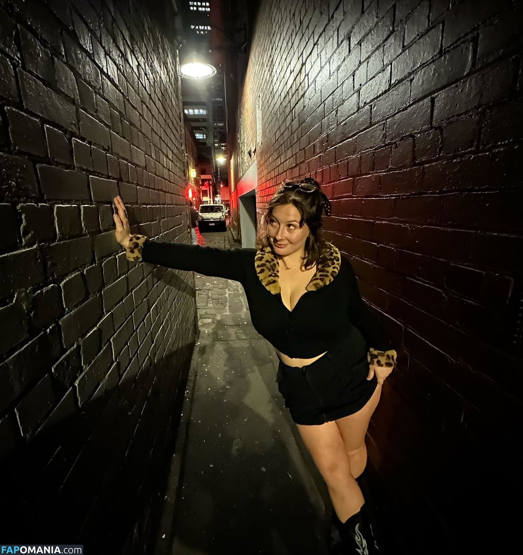 Bel Larcombe / Slice_of_salami_ / Bel Larcombe slice_of_salami_ / bel_larcombe_ Nu OnlyFans  Foto vazada #15