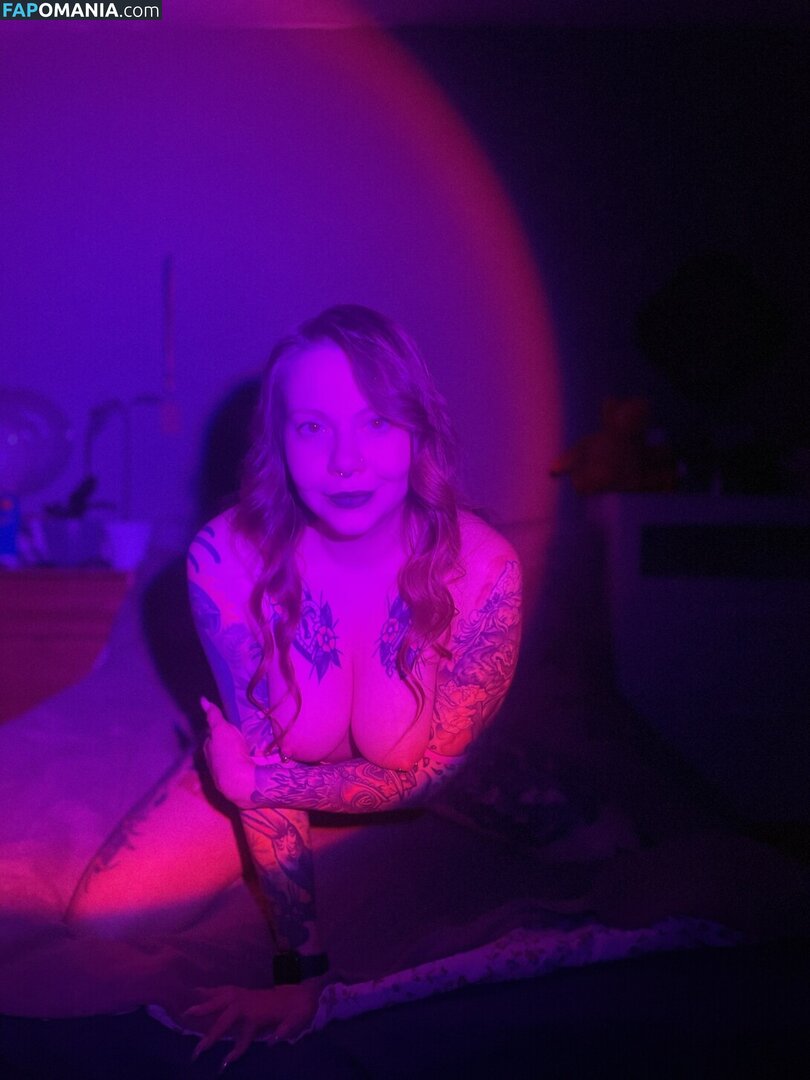 belaya_devushka / зато красивая Nu OnlyFans  Foto vazada #2