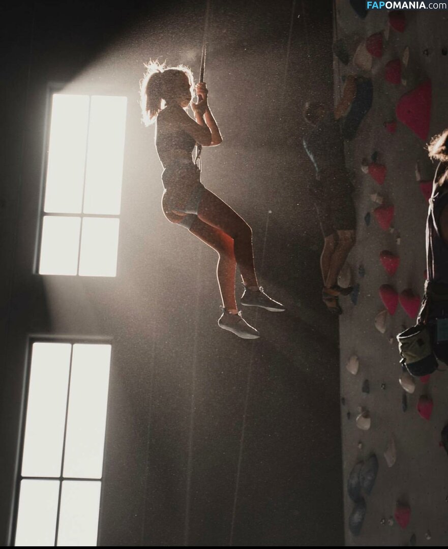 Bella / bellahadid / bellaraee Nu OnlyFans  Foto vazada #16