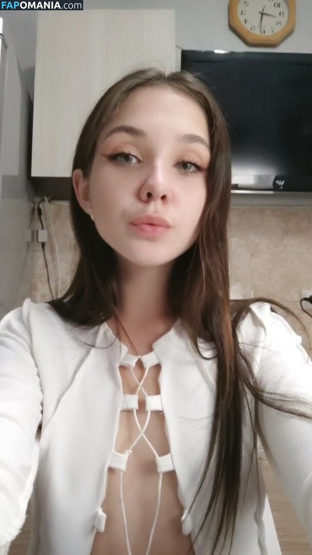 Bella / bellahadid / bellaraee Nu OnlyFans  Foto vazada #42