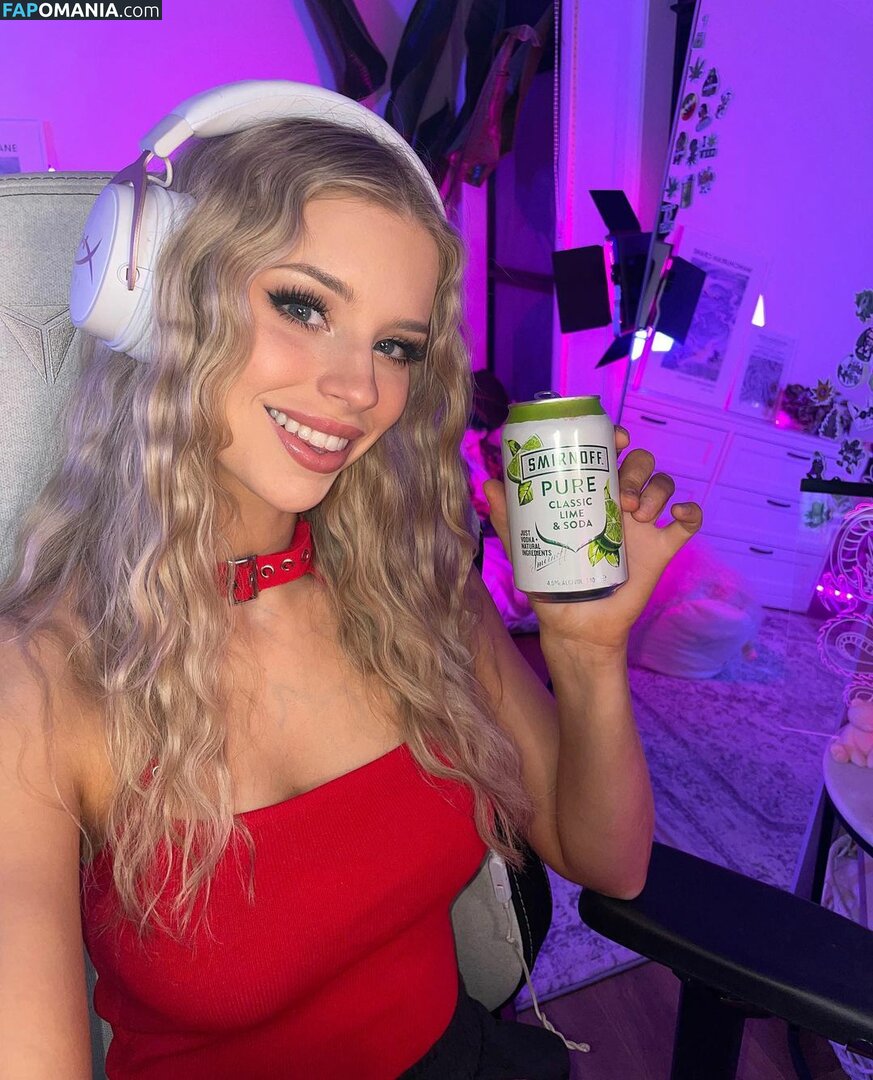 Berticuss / britnyellen / https: Nu OnlyFans  Foto vazada #96