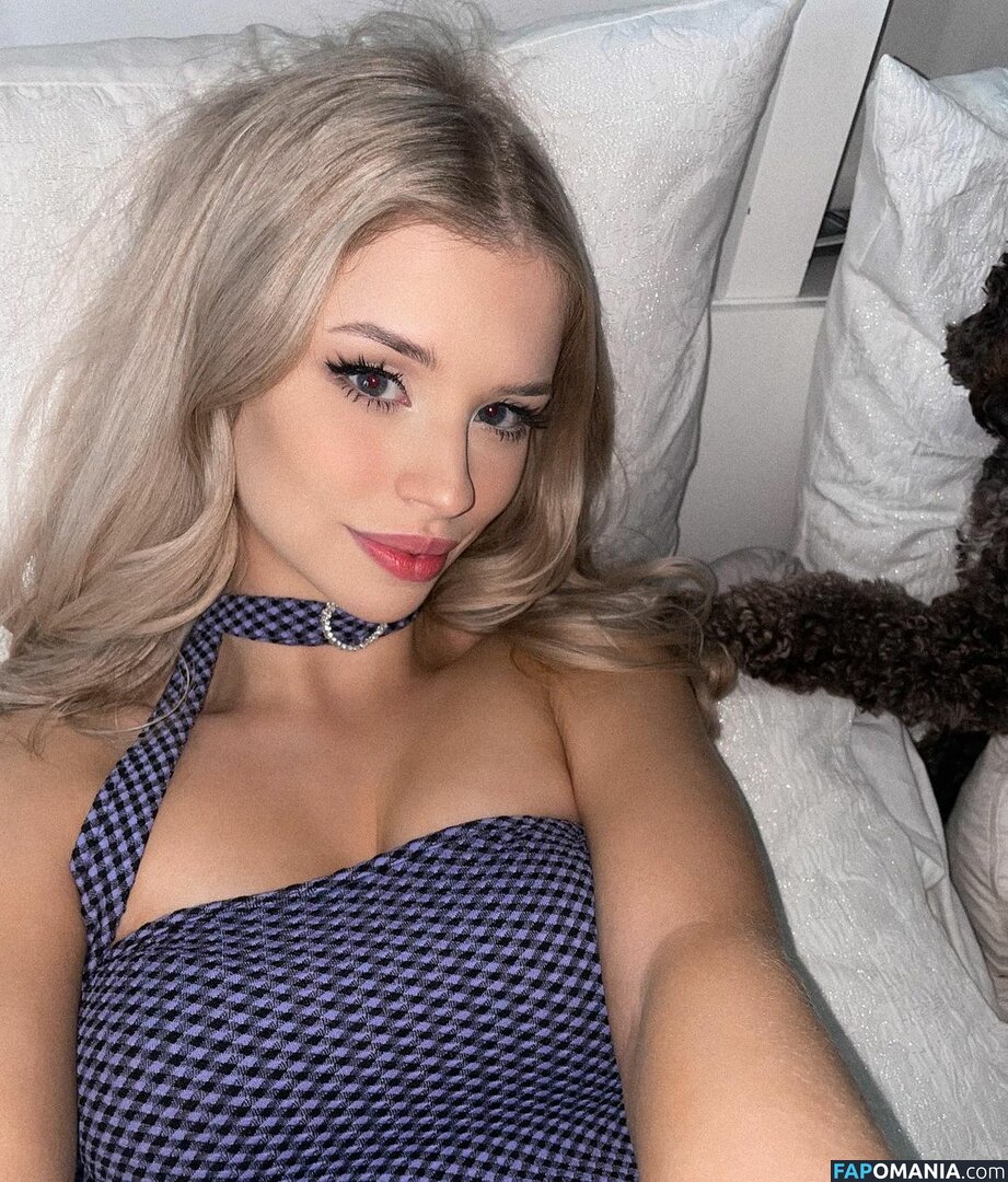 Berticuss / britnyellen / https: Nu OnlyFans  Foto vazada #116