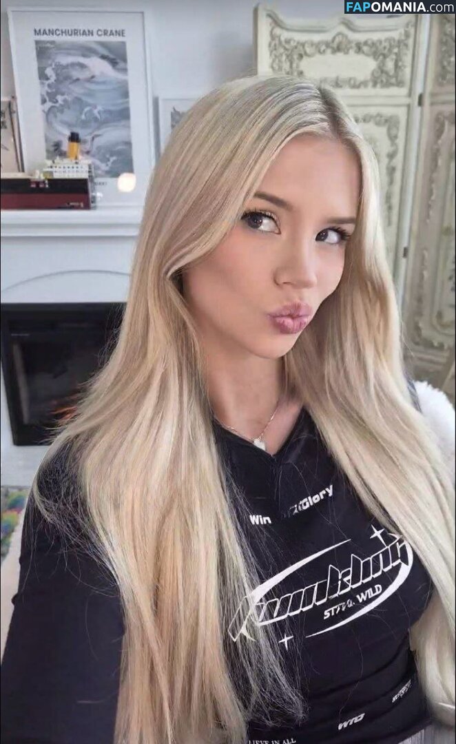 Berticuss / britnyellen / https: Nu OnlyFans  Foto vazada #375