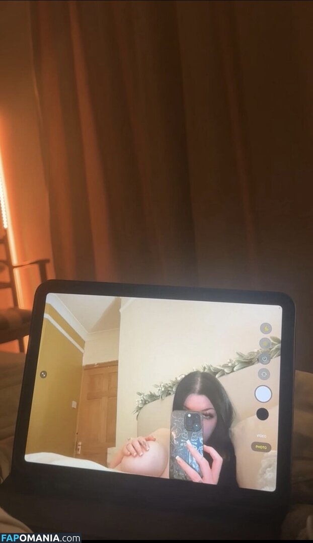 Beth Jones / _bethj05 / bethj0705 / https: Nu OnlyFans  Foto vazada #3