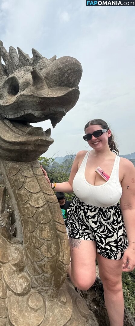 Bethan Chislett / beefchizle / https: Nu OnlyFans  Foto vazada #9