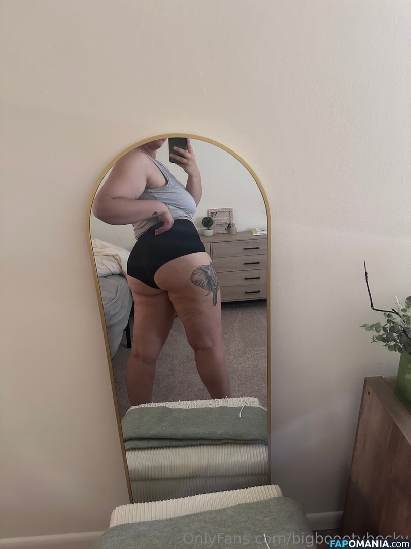 bigboootybecky / bigbootybecka_ Nu OnlyFans  Foto vazada #8