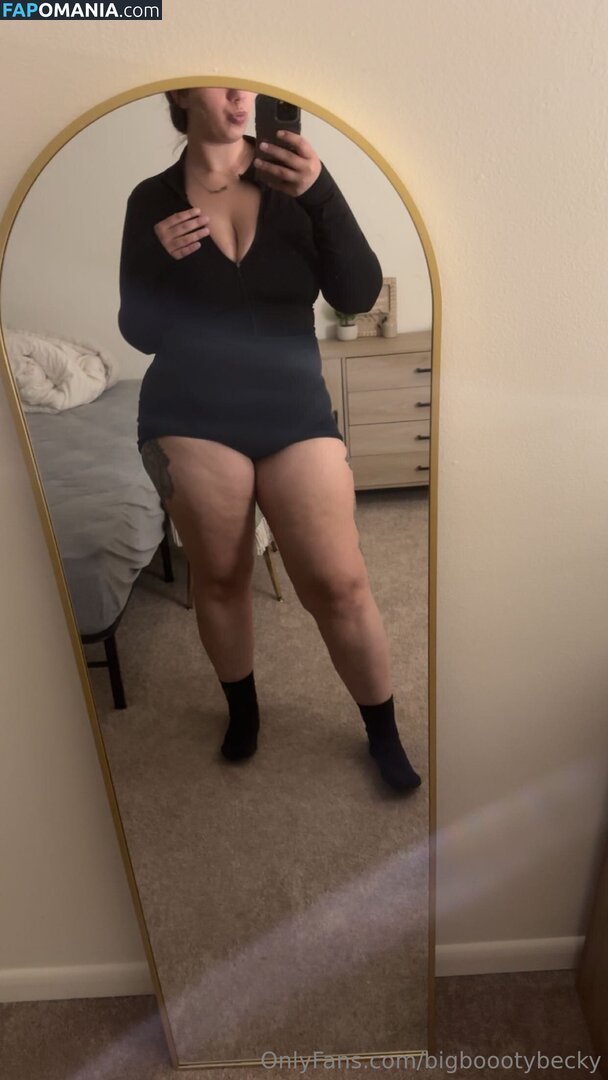 bigboootybecky / bigbootybecka_ Nu OnlyFans  Foto vazada #10