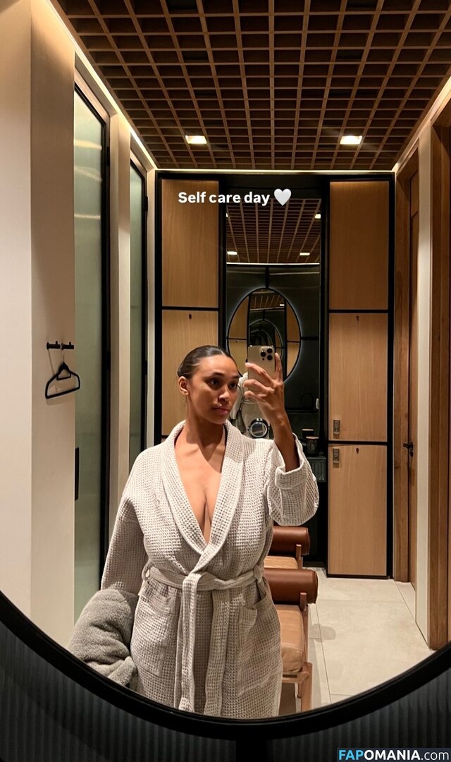 BigDD / Bigdiamondgirl, / Heyitsdiamondbaby / bigdiamondgirl Nu OnlyFans  Foto vazada #4