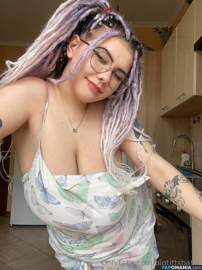 big.tits.baby.on.holiday / bigtittsbaby Nu OnlyFans  Foto vazada #1