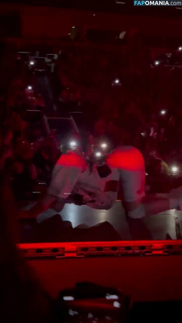 Billie Eilish / Fake / billeeilish / billieeilish Nu OnlyFans  Foto vazada #578