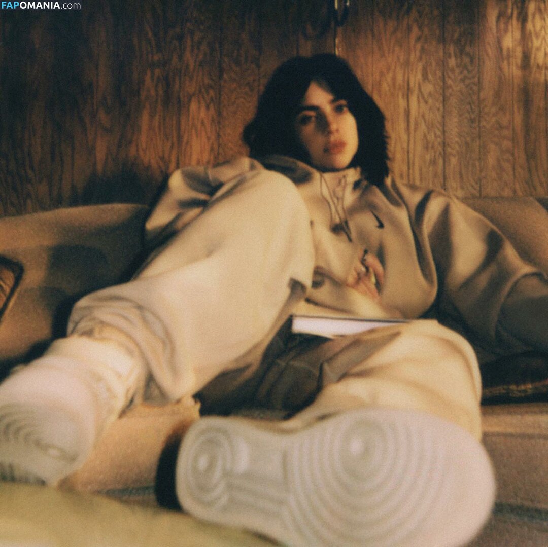 Billie Eilish / Fake / billeeilish / billieeilish Nu OnlyFans  Foto vazada #990