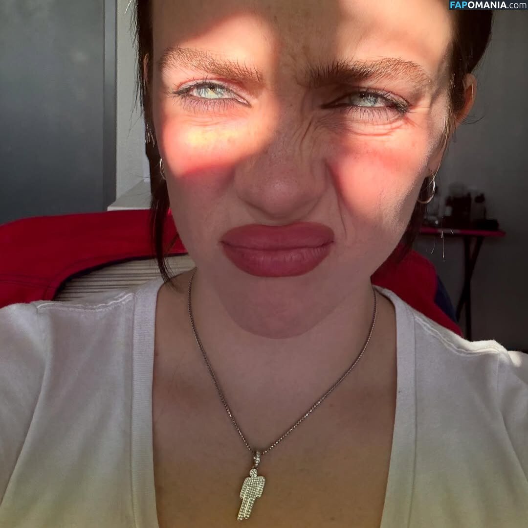 Billie Eilish / Fake / billeeilish / billieeilish Nu OnlyFans  Foto vazada #2239