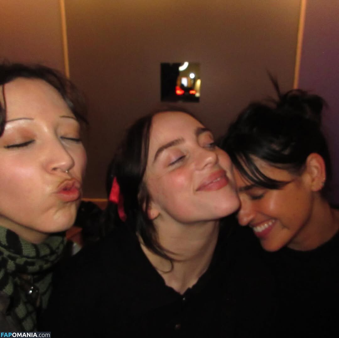 Billie Eilish / Fake / billeeilish / billieeilish Nu OnlyFans  Foto vazada #2265