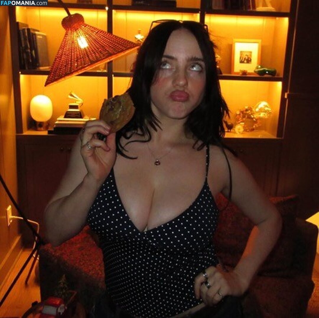 Billie Eilish / Fake / billeeilish / billieeilish Nu OnlyFans  Foto vazada #2290