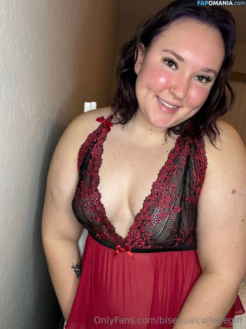 bisexualcollegegirl / rubitout Nu OnlyFans  Foto vazada #15