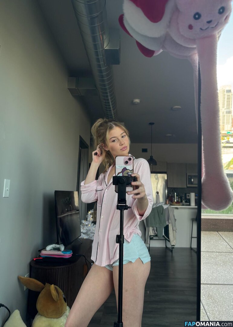 Blue World / Blueworld777 / blueworldd / rileydekoker Nu OnlyFans  Foto vazada #3