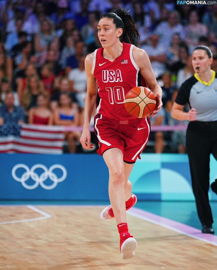 Breanna Stewart / WNBA Player / breannastewart30 Nu OnlyFans  Foto vazada #11