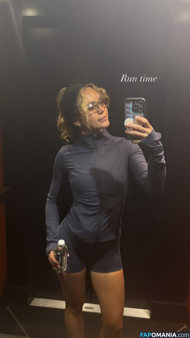 Brec Bassinger / brecbassinger Nu OnlyFans  Foto vazada #262
