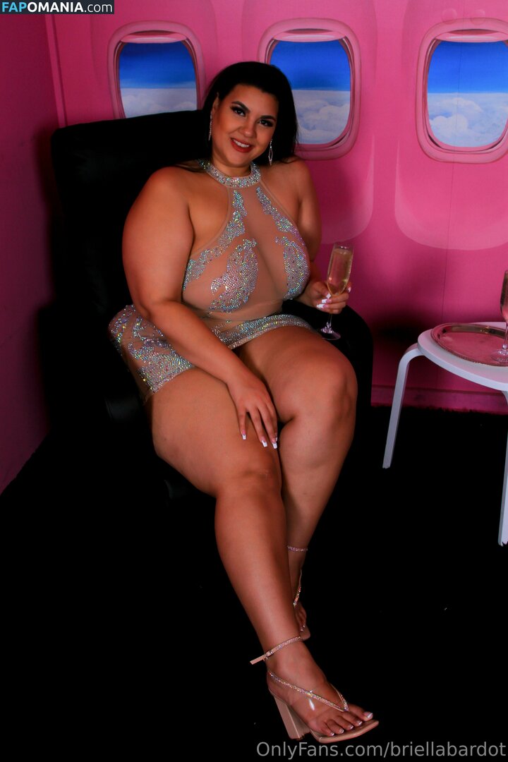 briellabardot / buttercream19 Nu OnlyFans  Foto vazada #79