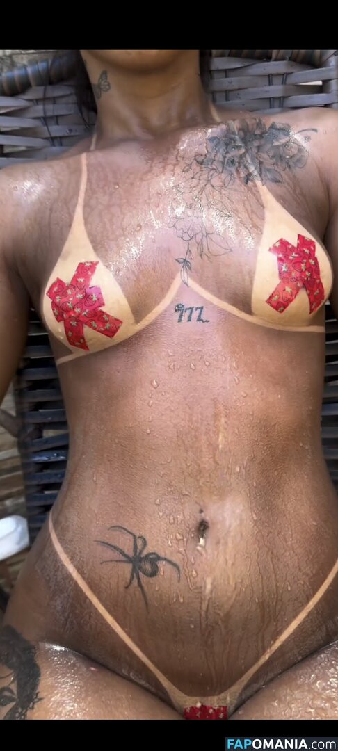Bronzeamento Natural / biquini marquinha de fita / https: / lorynhadejery / terracodobronze / zer00um Nu OnlyFans  Foto vazada #14