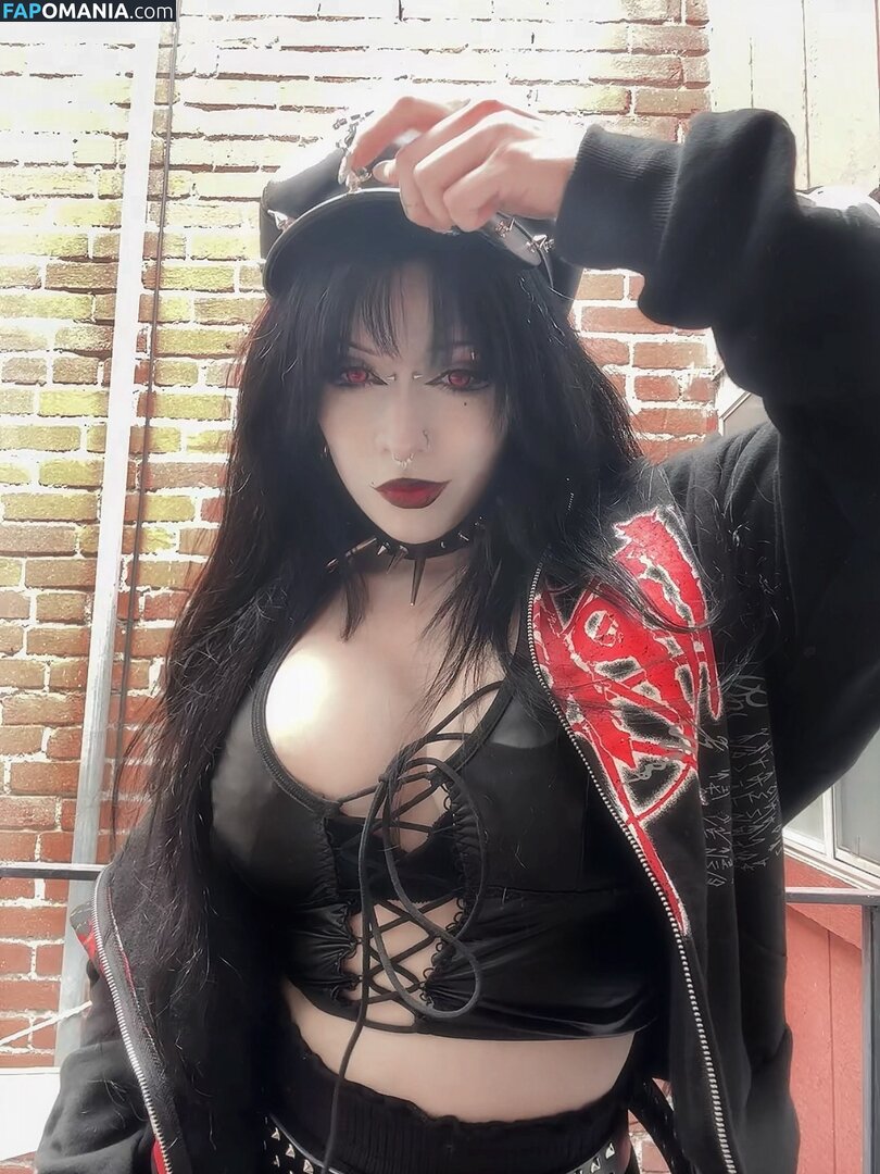 buffgothmom / xohmygoth Nu OnlyFans  Foto vazada #13