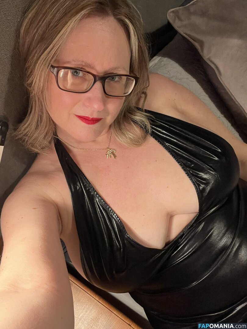 Bustyblondmombshell Nu OnlyFans  Foto vazada #9