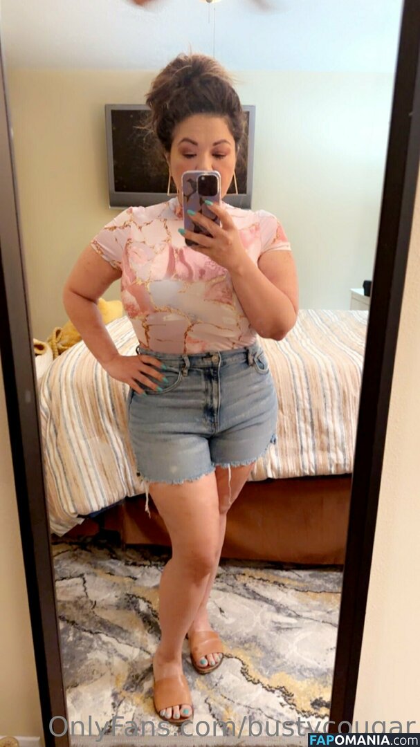bustycougar Nu OnlyFans  Foto vazada #3