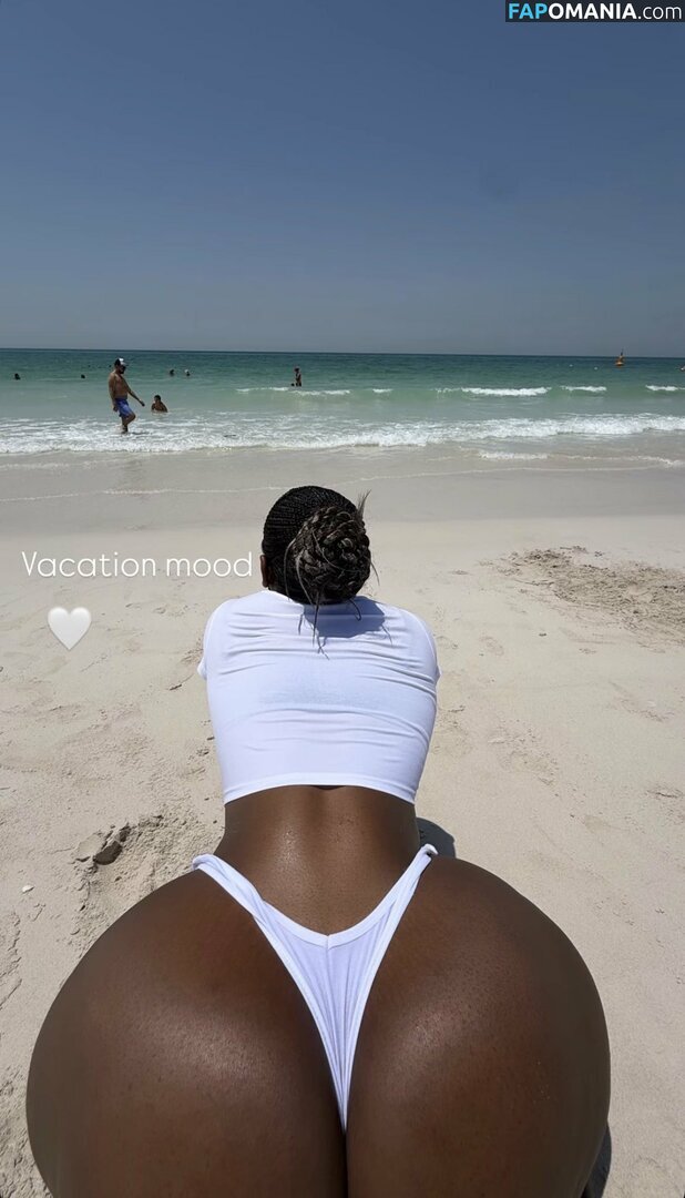 Butterscotch_Ug / butterassspread / butterscotchh Nu OnlyFans  Foto vazada #1
