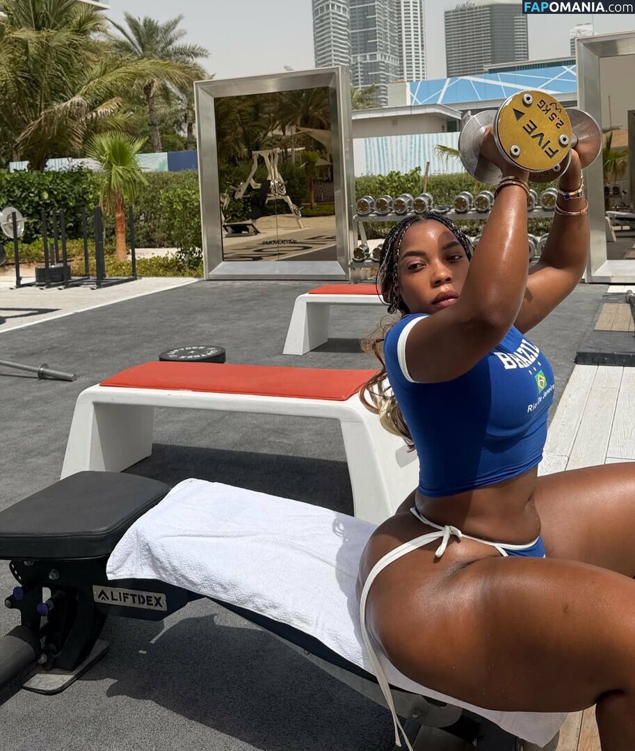 Butterscotch_Ug / butterassspread / butterscotchh Nu OnlyFans  Foto vazada #10