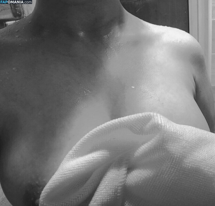 c6c4c2 / soartisticnow Nu OnlyFans  Foto vazada #5