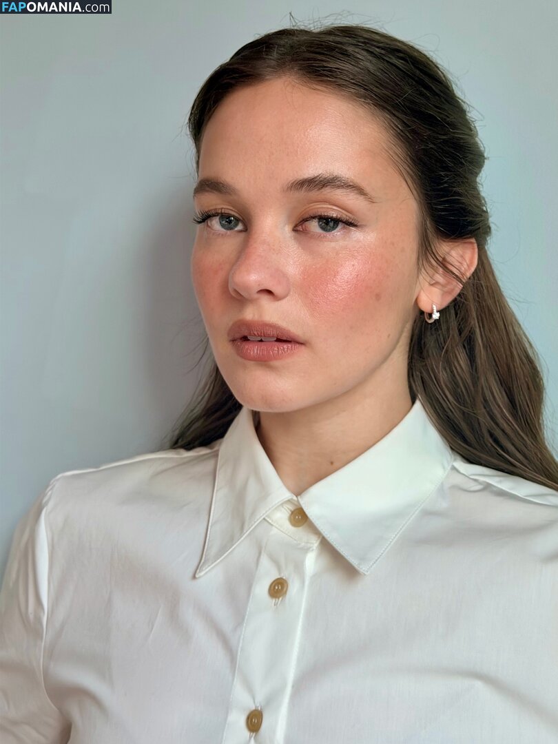 Cailee Spaeny / caileespaeny Nu OnlyFans  Foto vazada #337