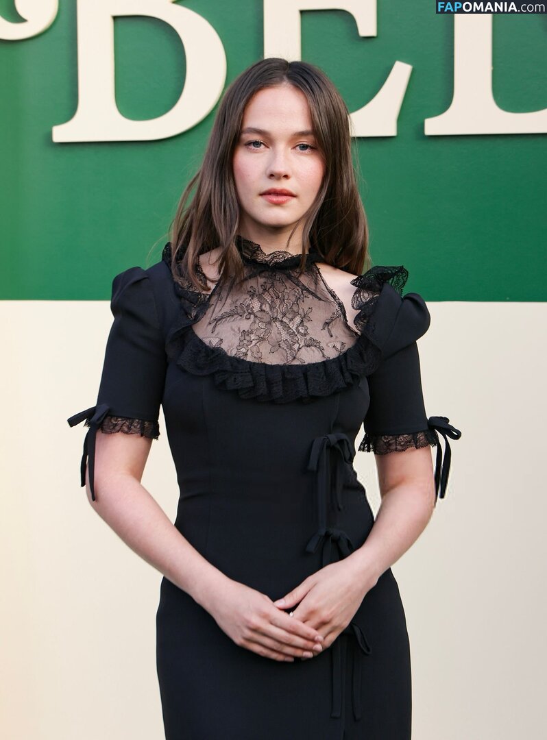 Cailee Spaeny / caileespaeny Nu OnlyFans  Foto vazada #350
