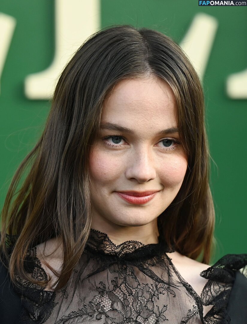 Cailee Spaeny / caileespaeny Nu OnlyFans  Foto vazada #355