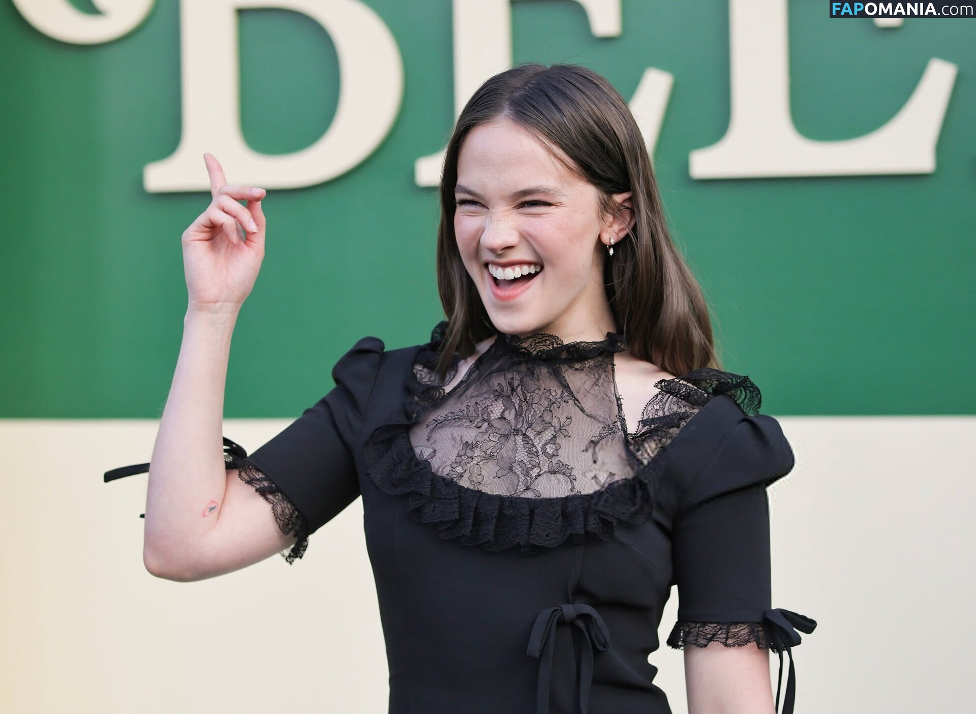 Cailee Spaeny / caileespaeny Nu OnlyFans  Foto vazada #357