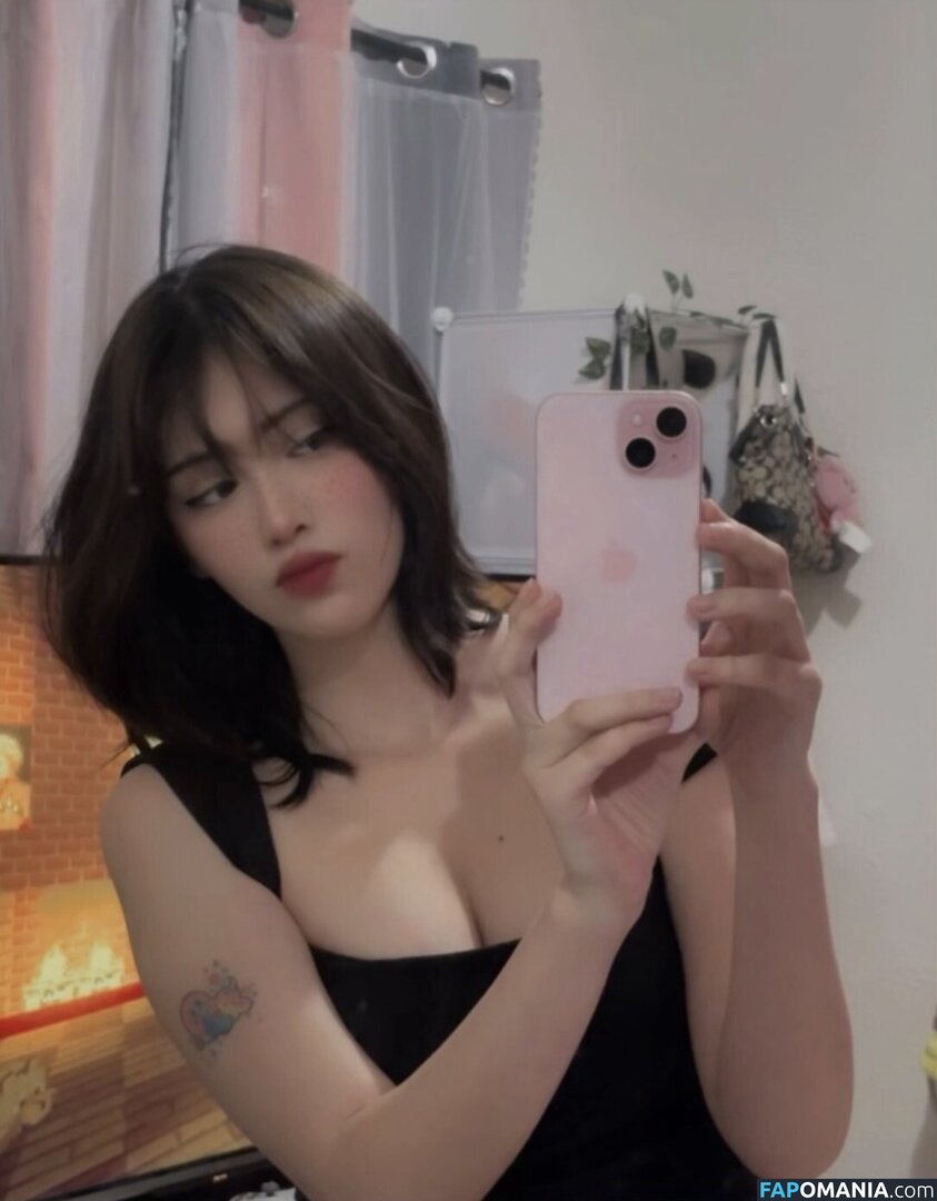 caileemai / thisiscaileee Nu OnlyFans  Foto vazada #3