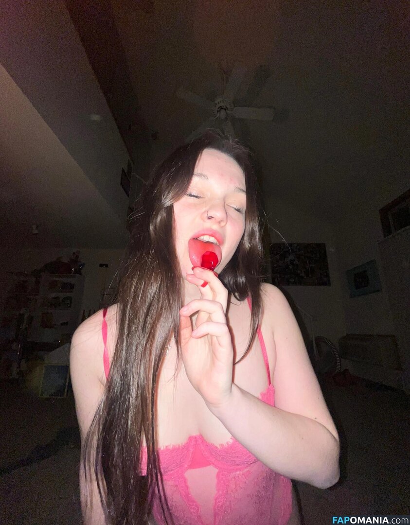 cailey_martin / caileymae / caileymartin Nu OnlyFans  Foto vazada #4