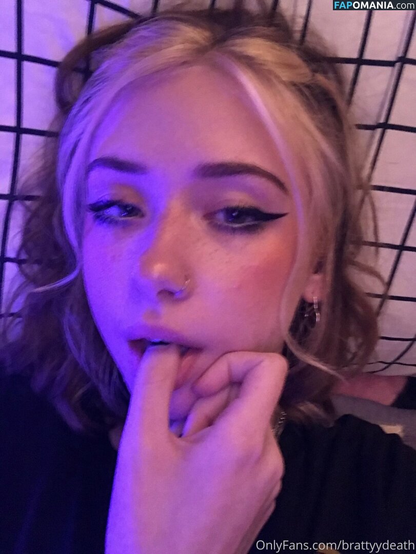 br4ttydeath / cammie / oficialcammie Nu OnlyFans  Foto vazada #26