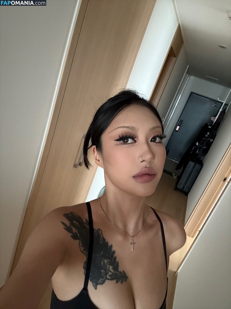 camocashy / camokr / https: Nu OnlyFans  Foto vazada #8