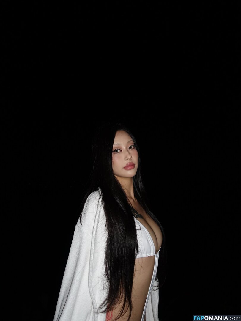 camocashy / camokr / https: Nu OnlyFans  Foto vazada #19