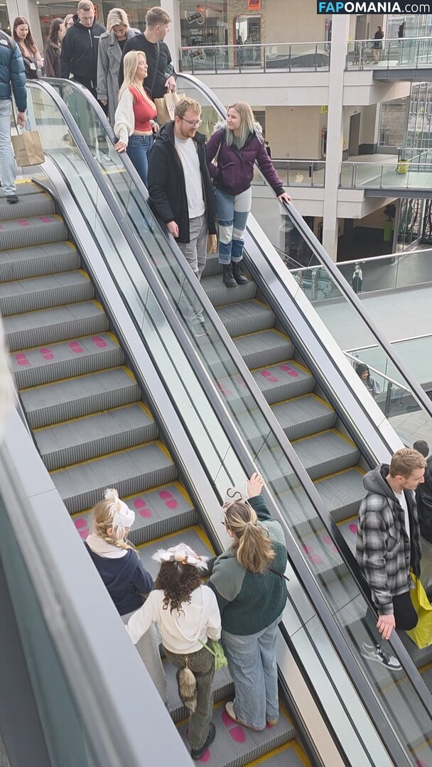 CANDID Boobs / bouncy / braless / cleavage / downblouse / jiggly Nu OnlyFans  Foto vazada #22