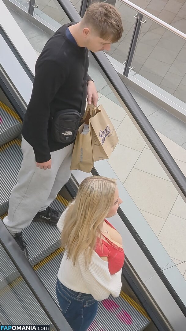 CANDID Boobs / bouncy / braless / cleavage / downblouse / jiggly Nu OnlyFans  Foto vazada #25