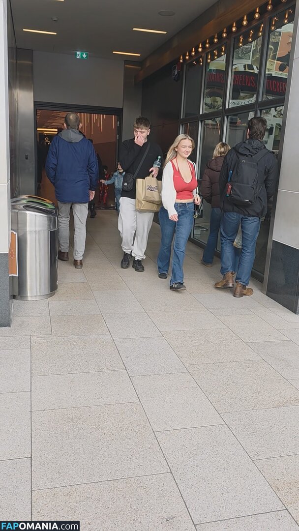 CANDID Boobs / bouncy / braless / cleavage / downblouse / jiggly Nu OnlyFans  Foto vazada #27