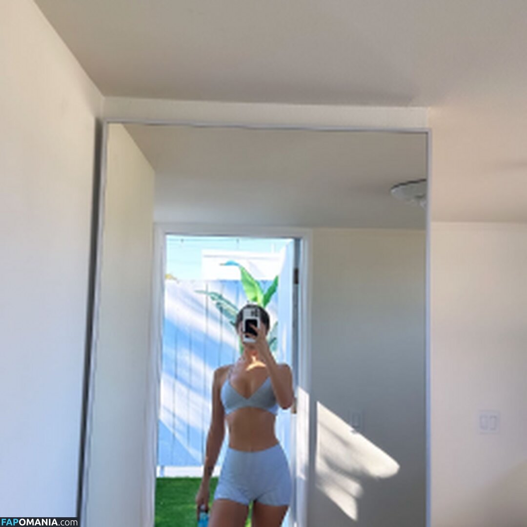 Carmella Rose / carmellarose Nu OnlyFans  Foto vazada #1