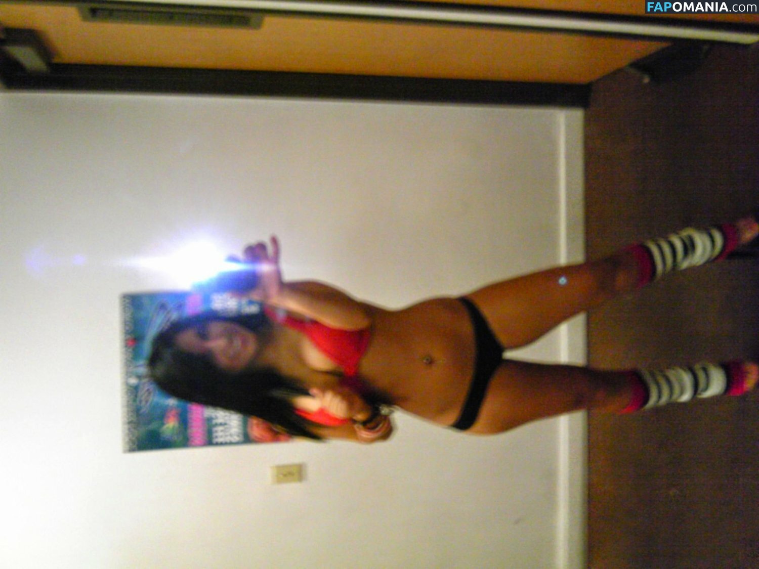 Carol / c.a.r.o.l.b / carolhot69 / carolinnx Nu OnlyFans  Foto vazada #20