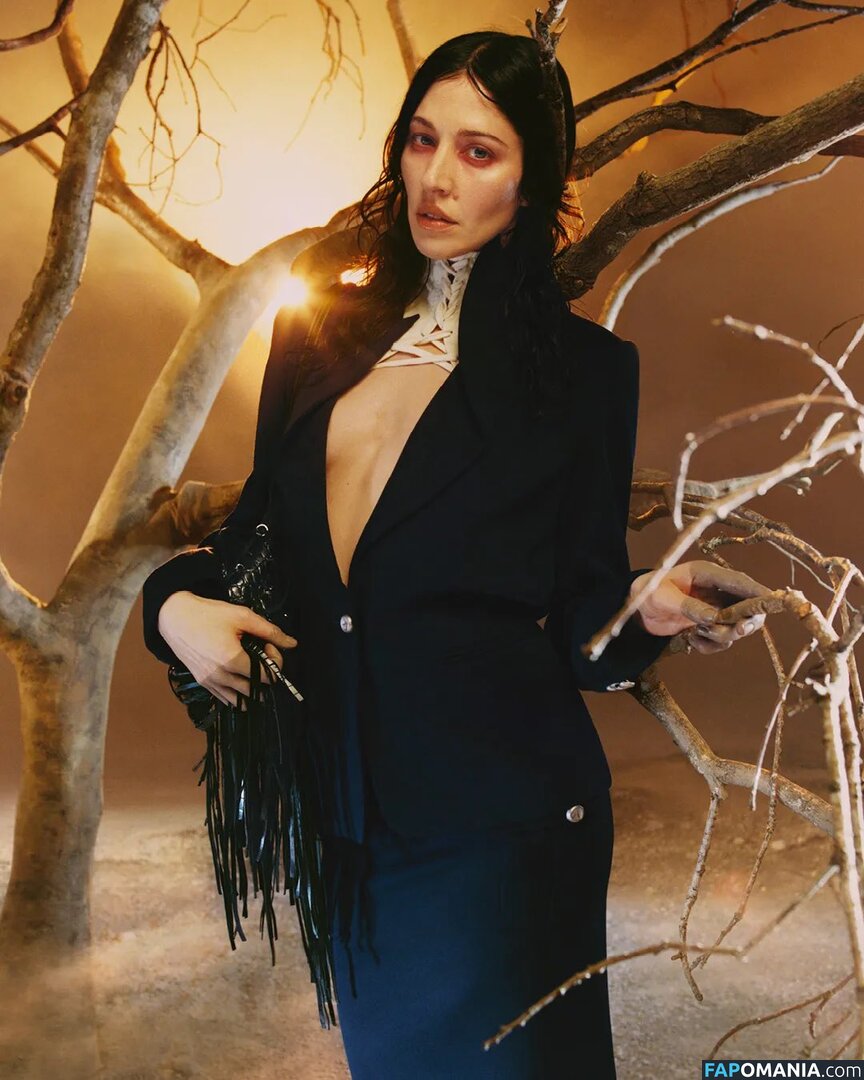 Caroline Polachek / carolineplz / fenisfun Nu OnlyFans  Foto vazada #96