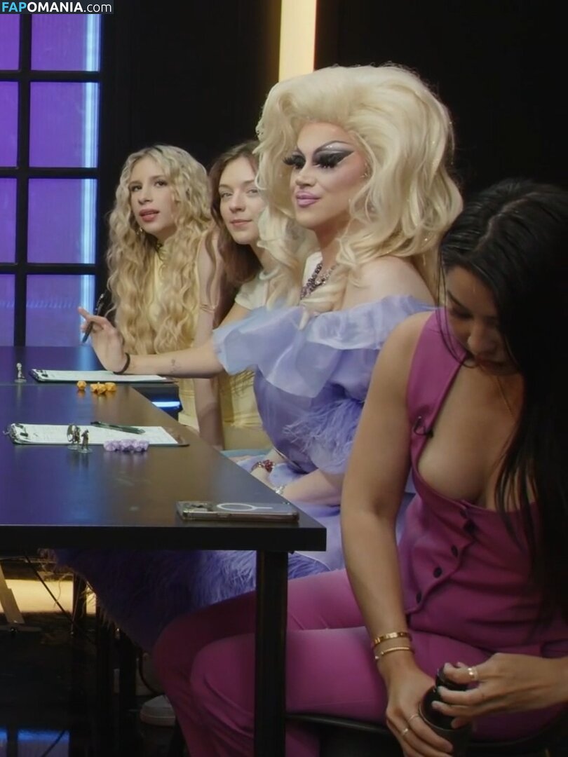 CarolineKwan / carolinekwann Nu OnlyFans  Foto vazada #309