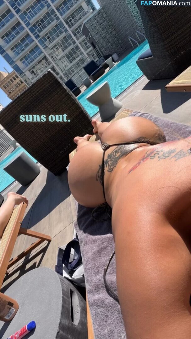 Cashmir.cc / Mirandablive / cashmir.1 / miranda2bangz Nu OnlyFans  Foto vazada #6