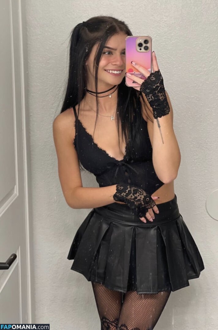 Cassiana Pozzi / cassianapozzi Nu OnlyFans  Foto vazada #4
