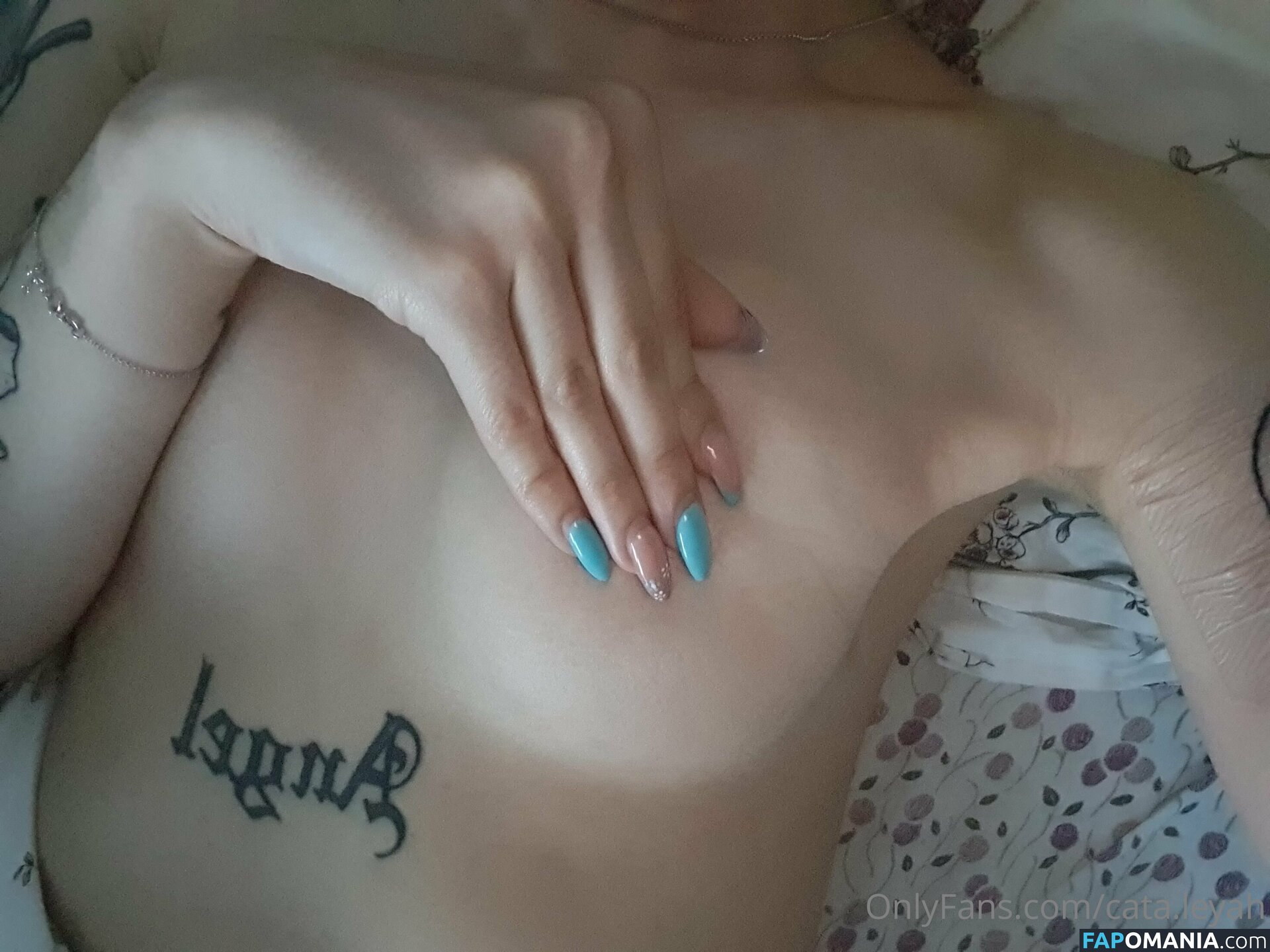 Cata Leyah / cata.leyah / leyah_chan Nu OnlyFans  Foto vazada #28