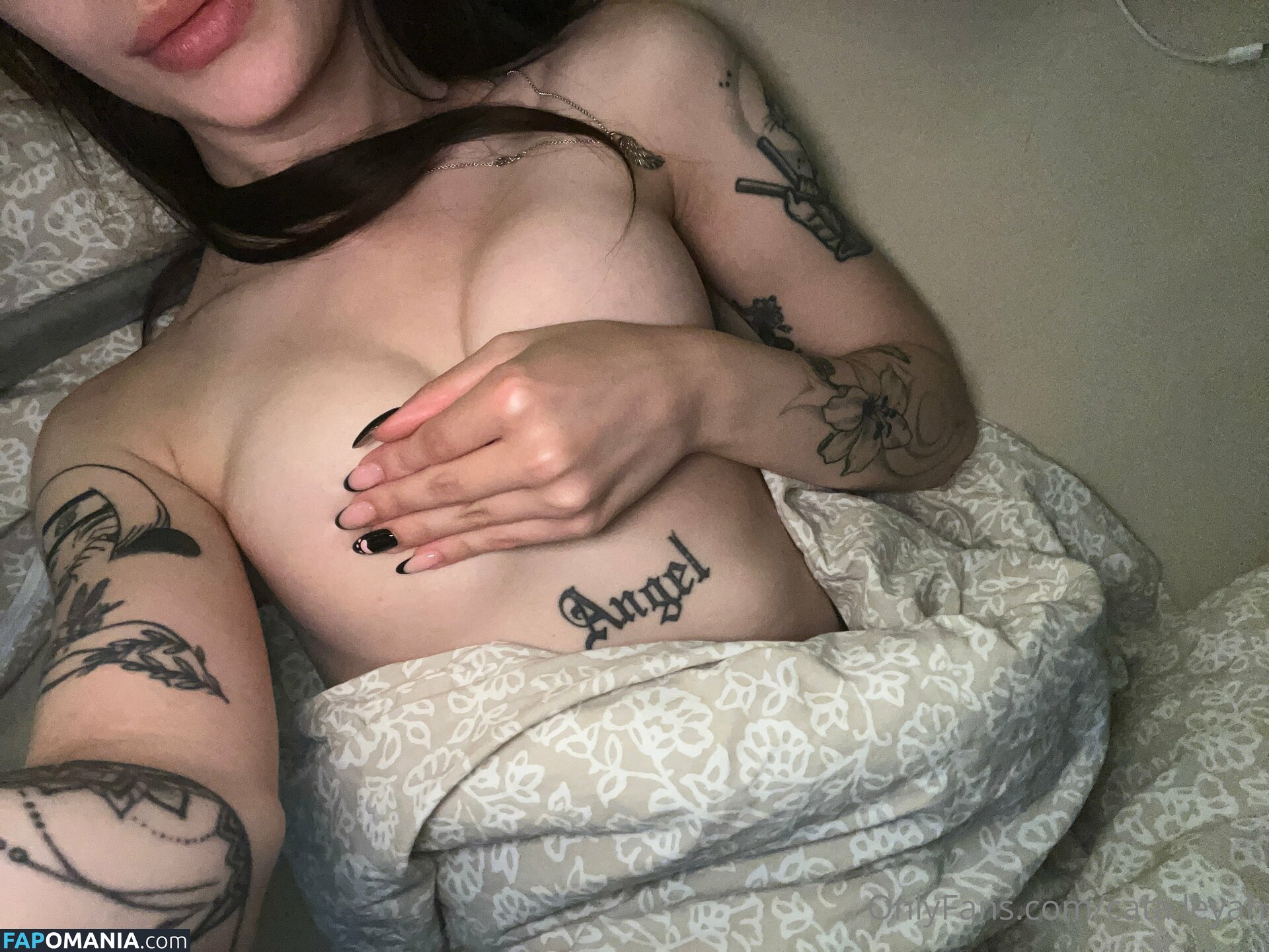 Cata Leyah / cata.leyah / leyah_chan Nu OnlyFans  Foto vazada #34